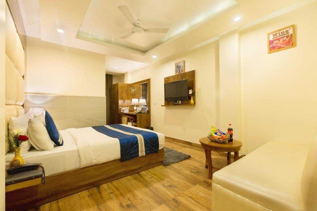 Hotel Viva Palace By Opo New Delhi Eksteriør bilde